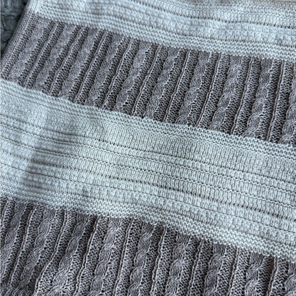 Nicola Splendid Sweater Tank - Picture 6 of 6